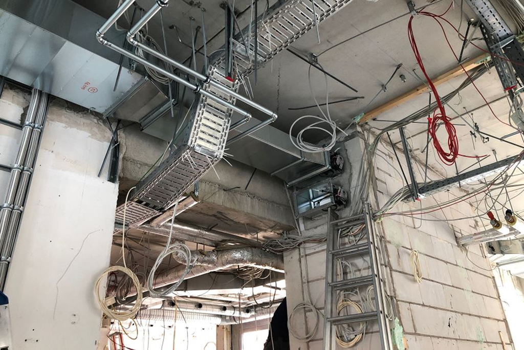 Koordination der Gewerke Heizung, Lüftung und Kältetechnik aus verschiedenen Unternehmensstandorten